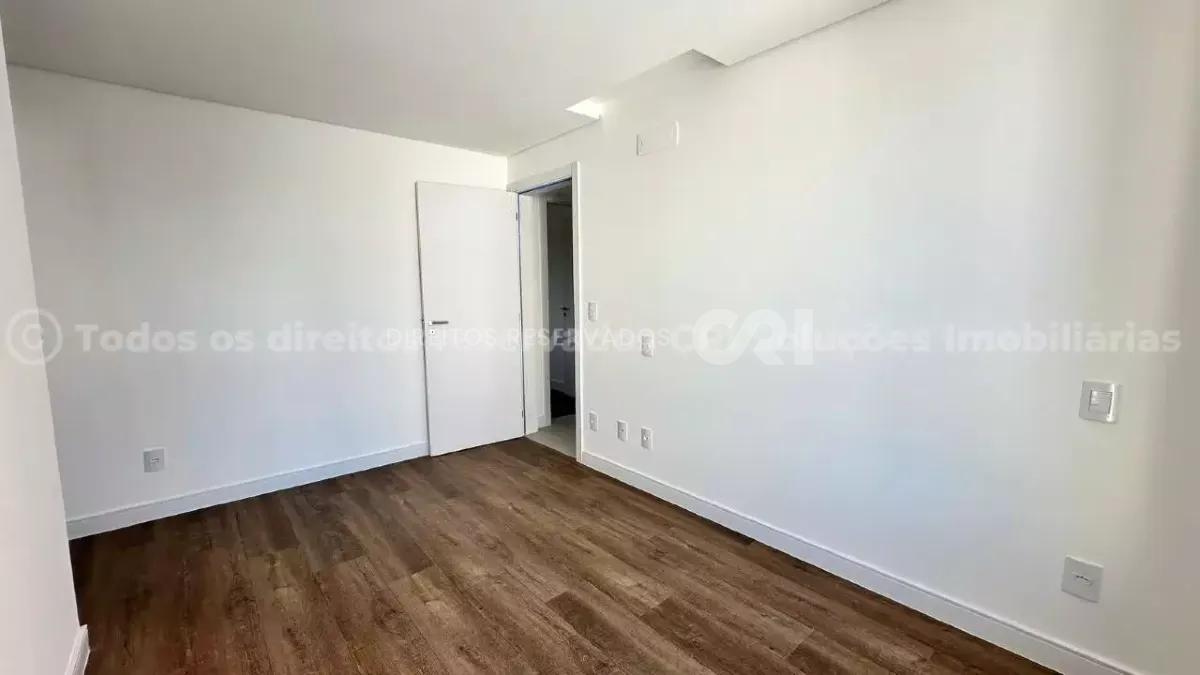 Apartamentos com 2 quartos no Edifício Duo na Praia Brava de Itajaí