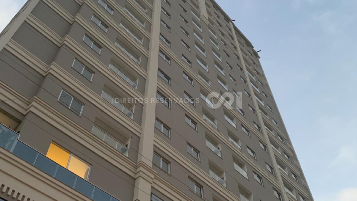 Apartamento com 2 Quartos no Place D' France no bairro Morretes em Itapema