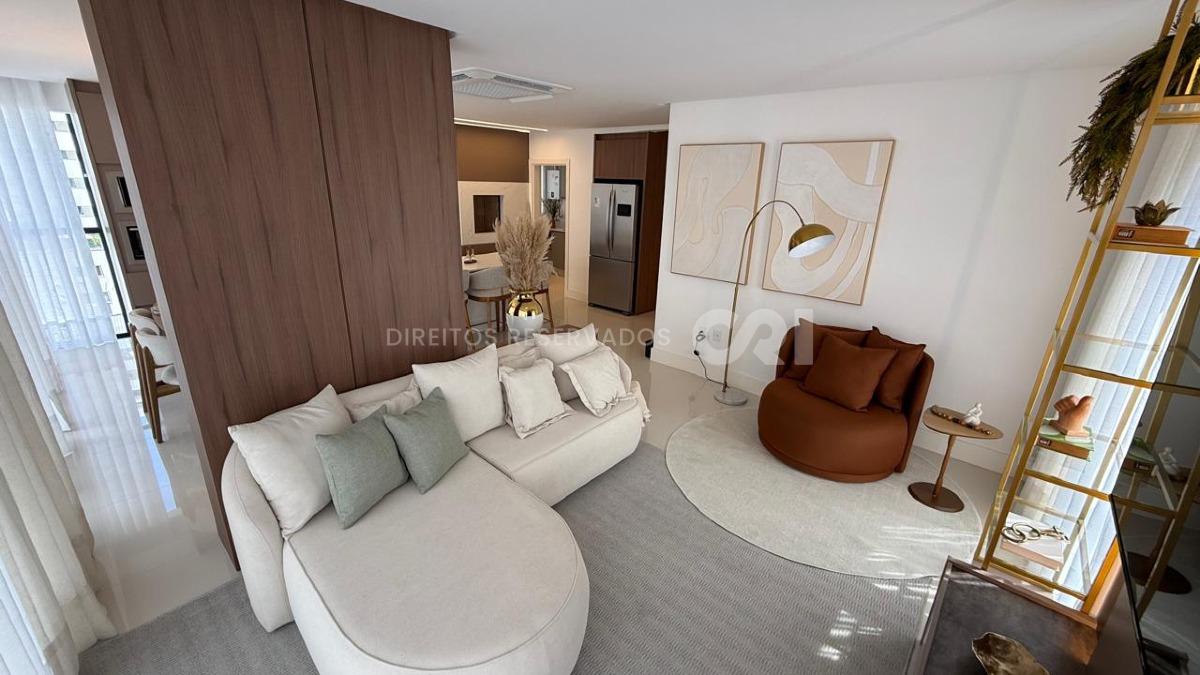 Apartamento com 3 suítes no Boulevard Brasil no Centro de Balneário Camboriú