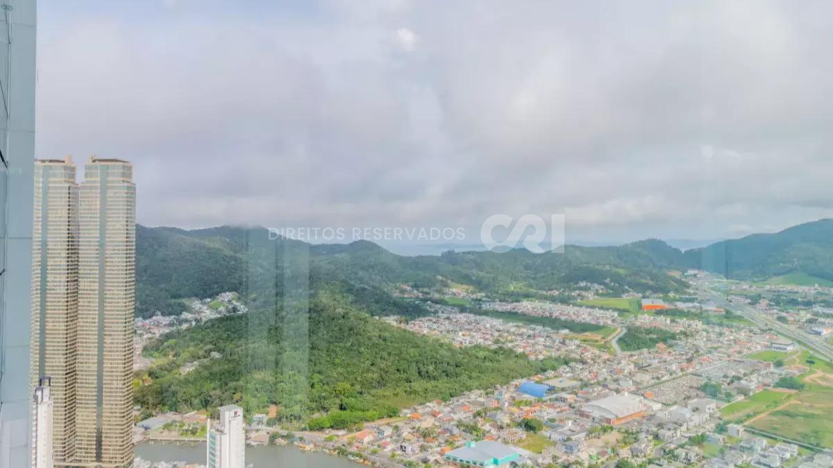 Apartamento no One Tower de 4 suítes na Barra Sul de Balneário Camboriú