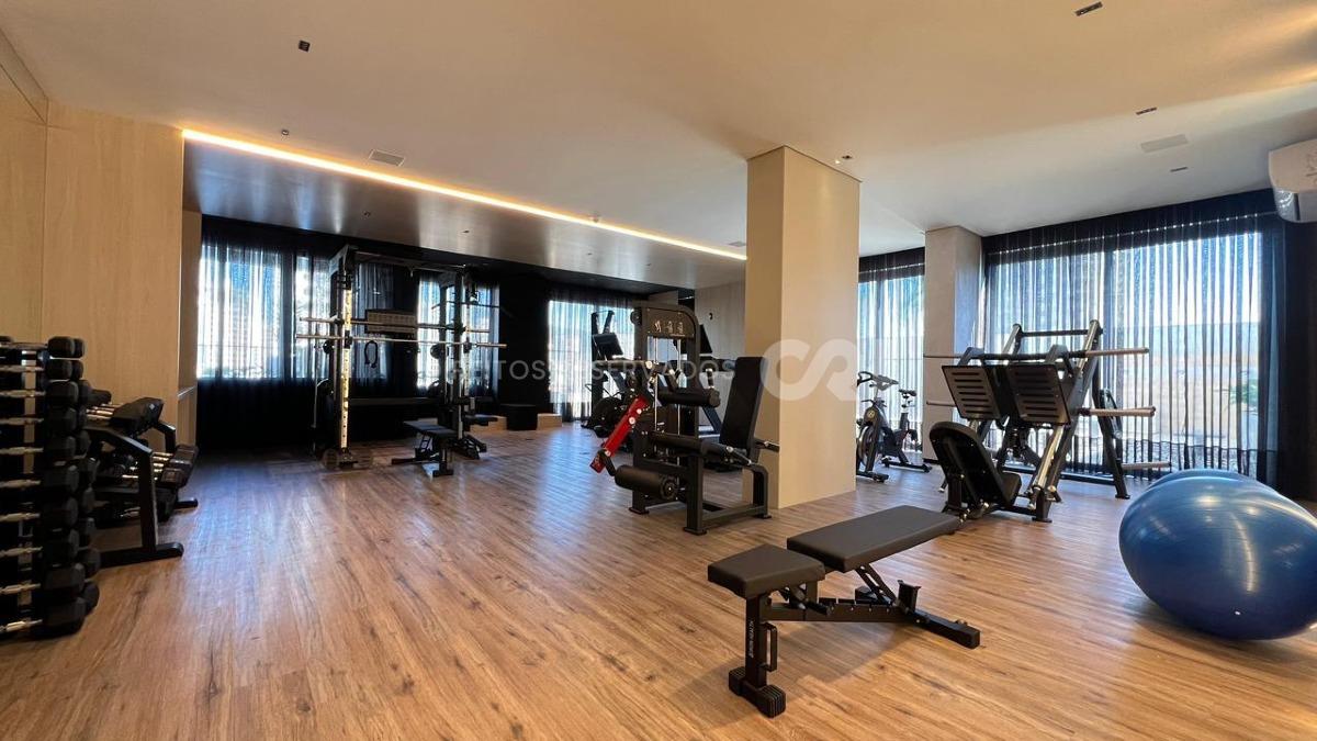 Apartamento com 3 suítes Villa Del Fiume na Meia Praia em Itapema