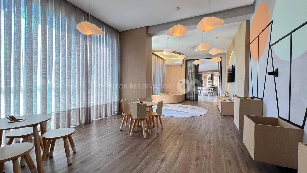 Apartamento com 3 suítes Villa Del Fiume na Meia Praia em Itapema