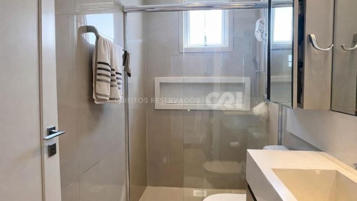 Apartamento com 4 suítes no Edifício Lumiere no Centro de Balneário Camboriú