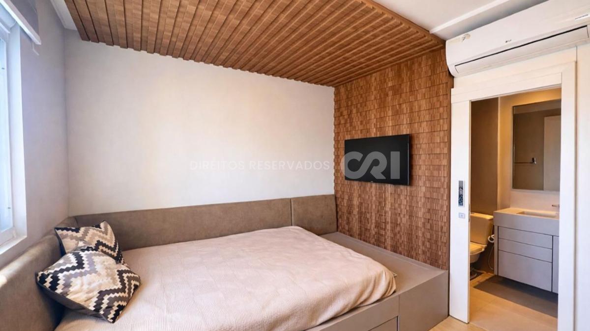 Apartamento com 4 suítes no Edifício Lumiere no Centro de Balneário Camboriú
