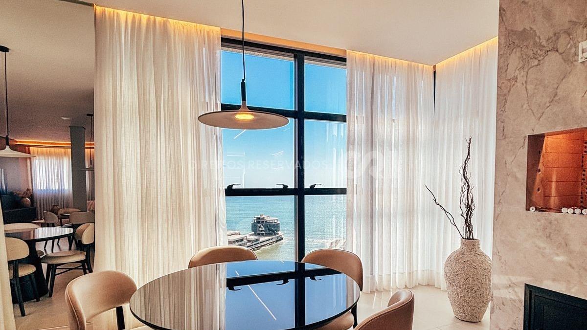 DESATUALIZADO (Fotos) - Apartamento com 2 suítes no Edificio Aquamarine Residence em Porto Belo
