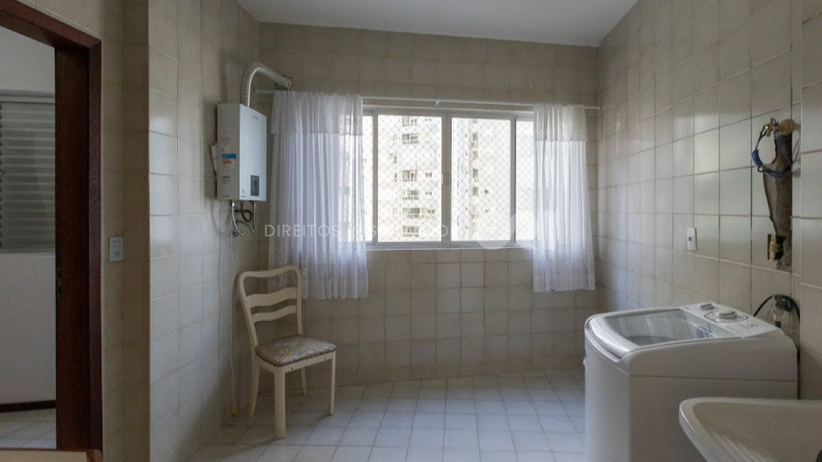 Apartamento com 3 suítes no Notre Dame na Barra Sul de Balneário Camboriú