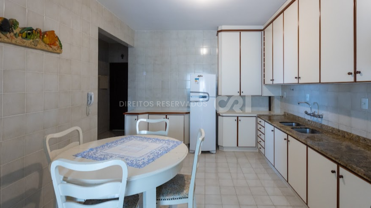 Apartamento com 3 suítes no Notre Dame na Barra Sul de Balneário Camboriú
