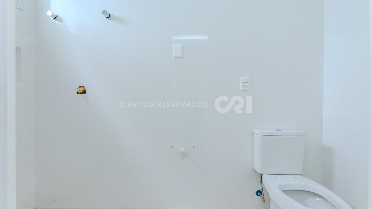 Apartamento com 4 suítes no La Belle Tour no Centro de Balneário Camboriú