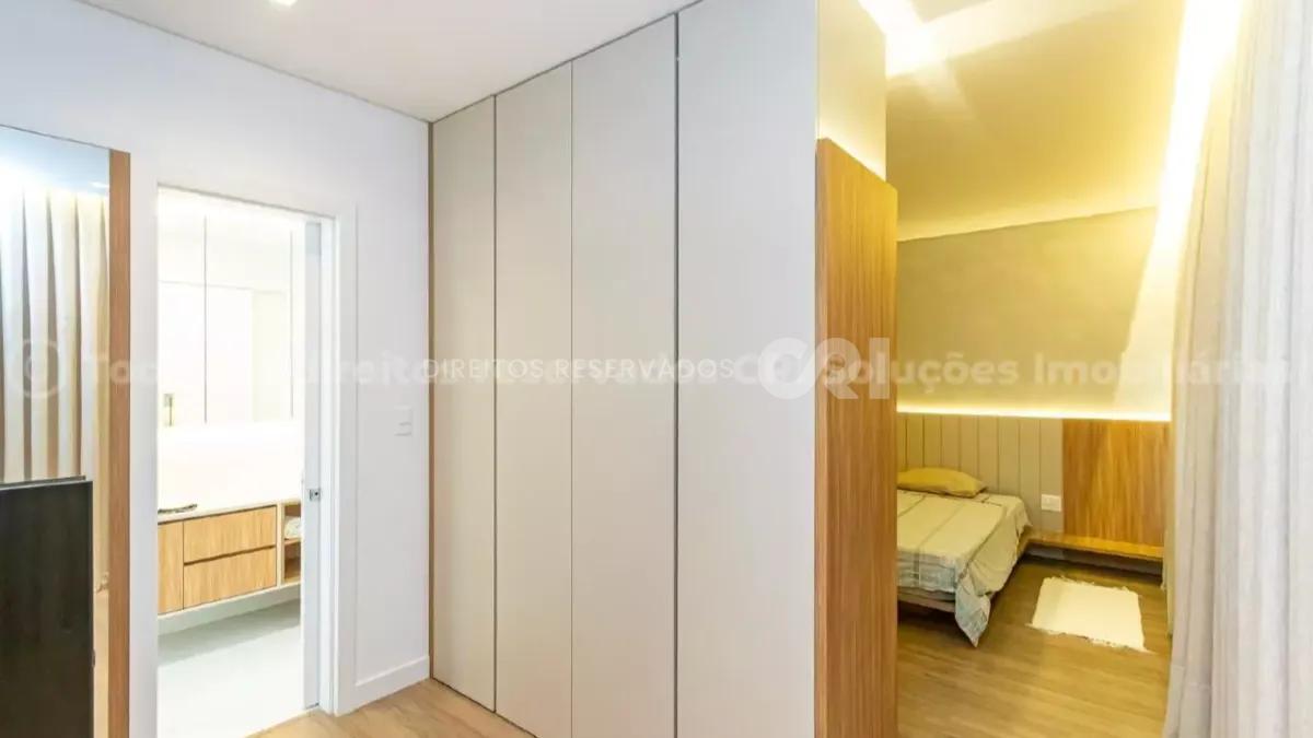Cobertura com 4 suítes no Edifício Dresden no Centro de Balneário Camboriú