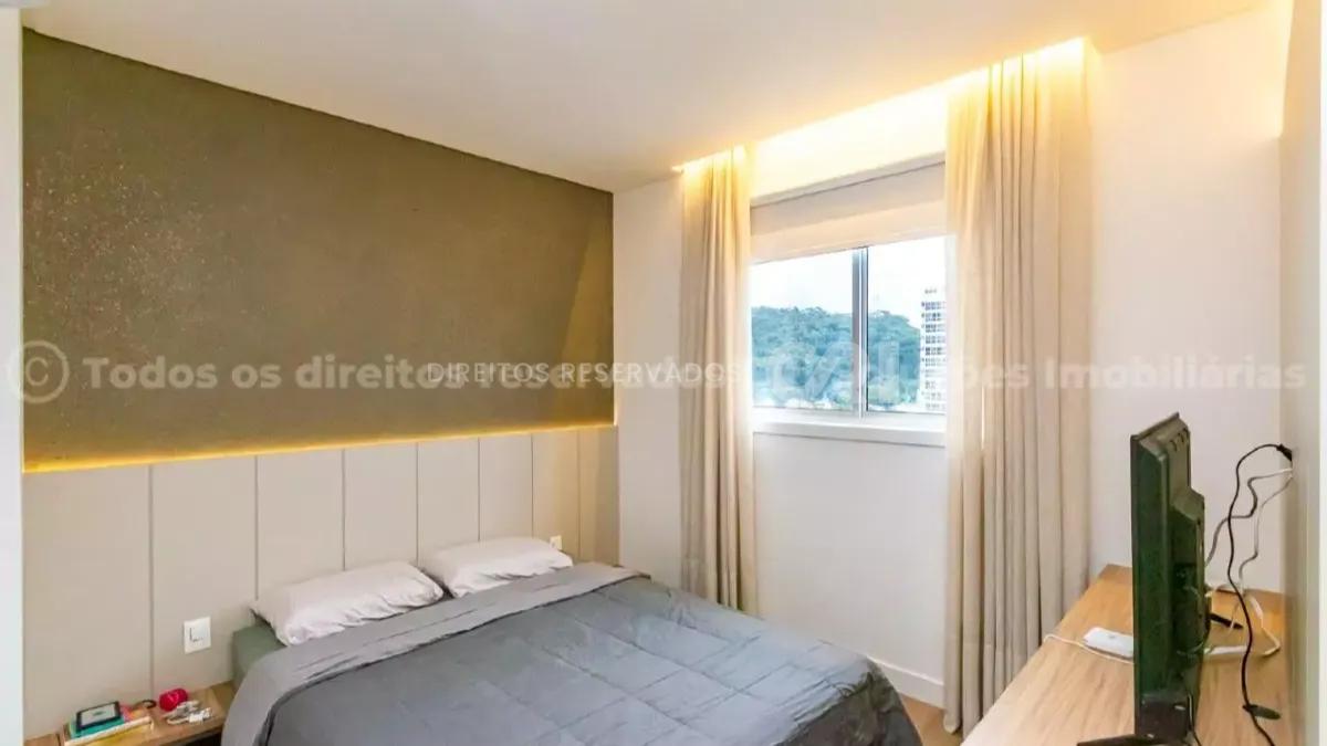 Cobertura com 4 suítes no Edifício Dresden no Centro de Balneário Camboriú