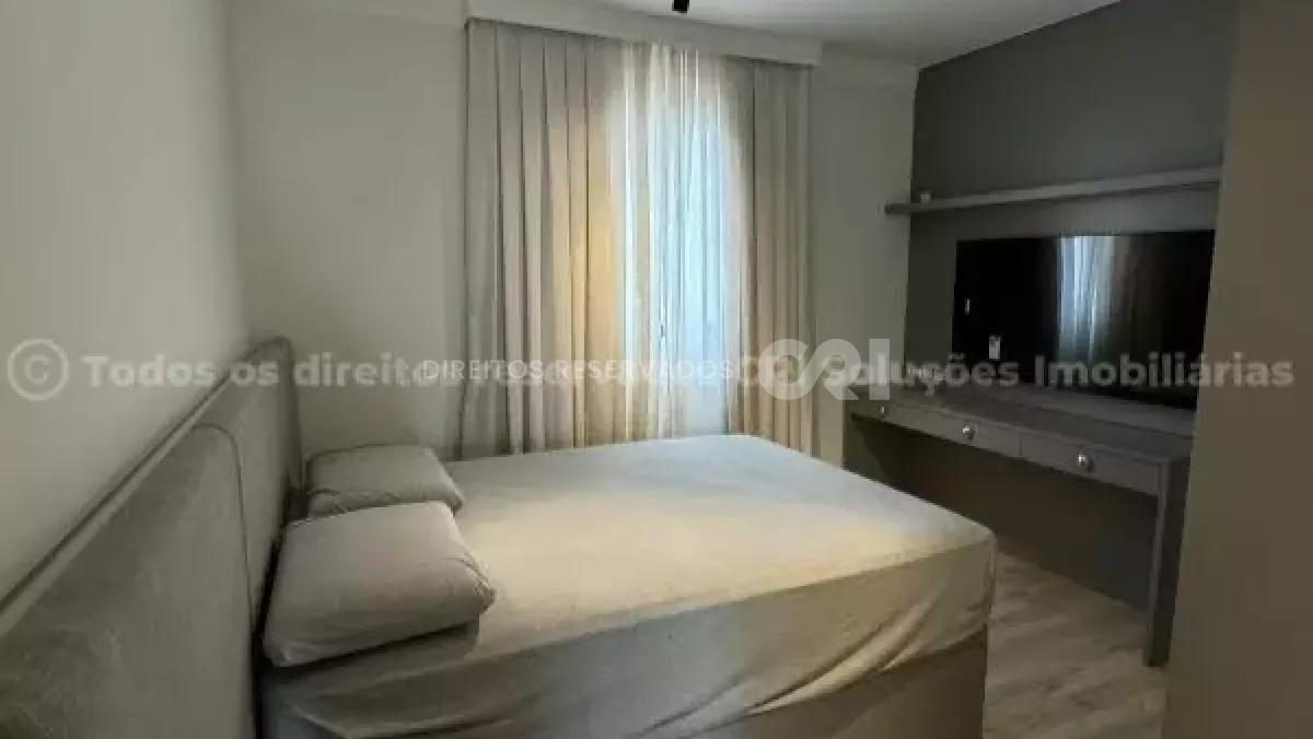 Apartamento com 3 suítes no Edifício Merithamon no Centro de Balneário Camboriú