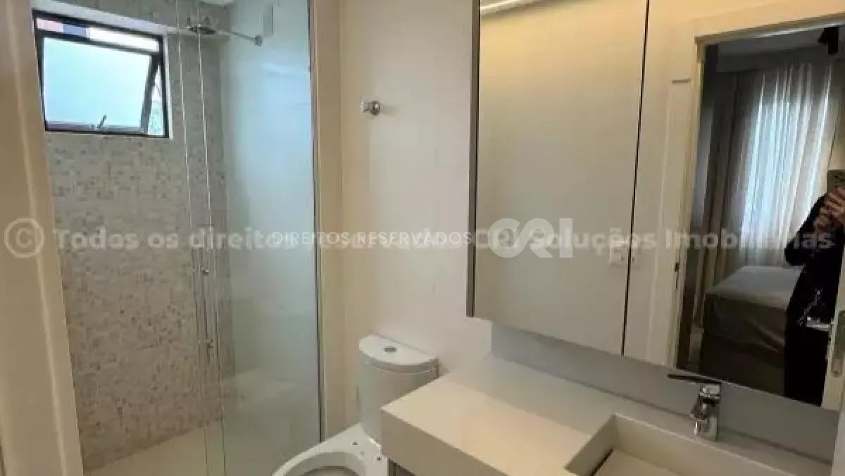 Apartamento com 3 suítes no Edifício Merithamon no Centro de Balneário Camboriú
