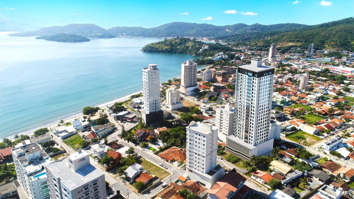  Apartamento com 3 suítes no Residencial Le Mans em Balneário Perequê, Porto Belo