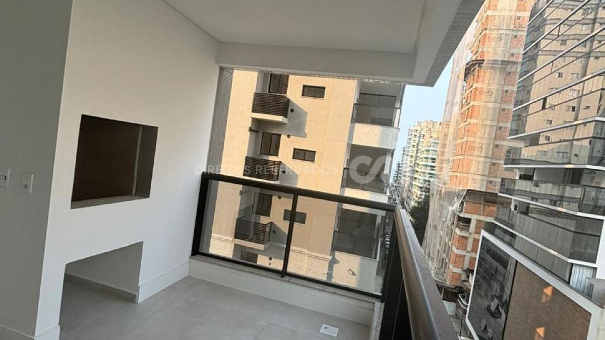 Apartamento com 3 Suítes, 132m² no Fiori Del Mare na Meia Praia em Itapema