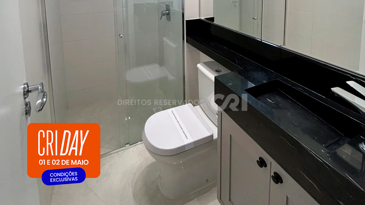 CRI Day: Apartamento com 4 suítes no Cartier Residence na Meia Praia em Itapema