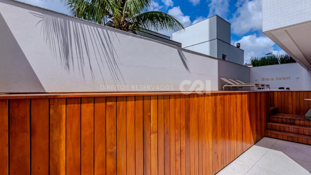 Apartamento duplex com 3 quartos no Edifício Brava Select na Praia Brava em Itajaí