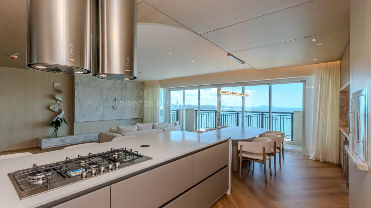 Apartamento com 5 suítes no Aurora Exclusive Home na Barra Sul em Balneário Camboriú