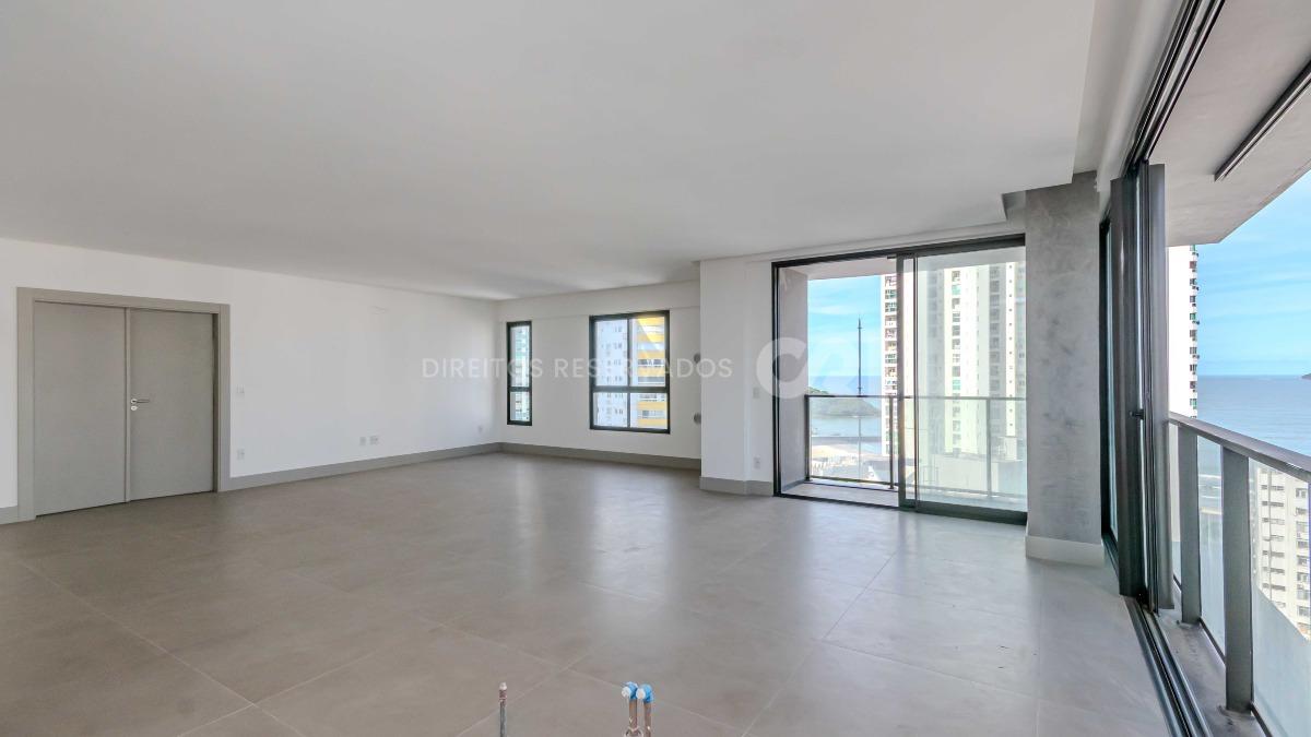 Apartamento com 4 suítes no Empire Residence no Pioneiros em Balneário Camboriú