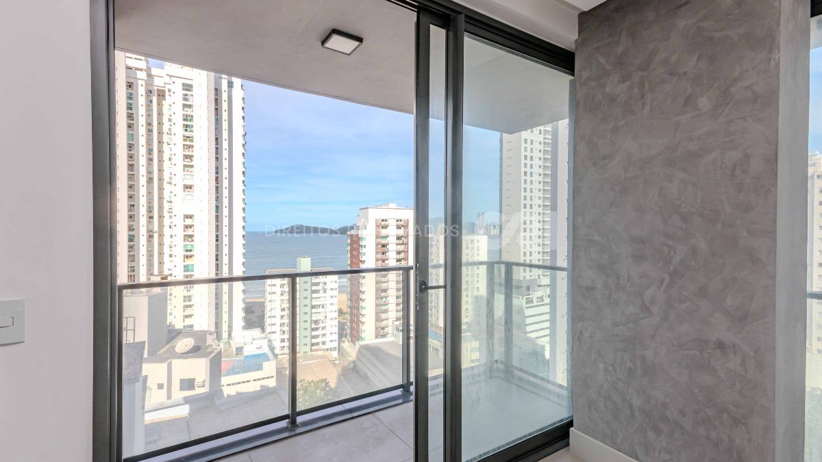 Apartamento com 4 suítes no Empire Residence no Pioneiros em Balneário Camboriú