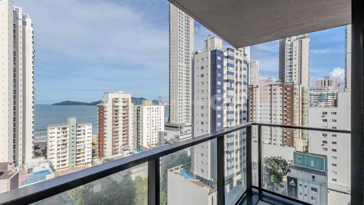 Apartamento com 4 suítes no Empire Residence no Pioneiros em Balneário Camboriú