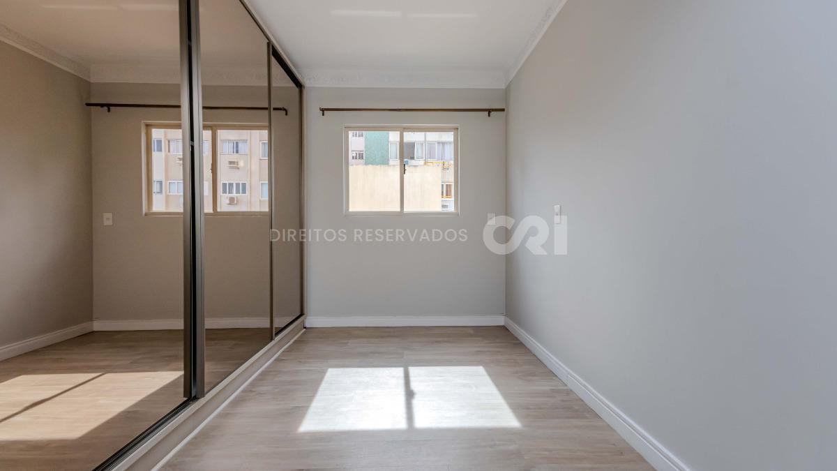 Apartamento com 3 suítes no Edifício Comendador Pietro Zanella Centro Balneário Camboriú