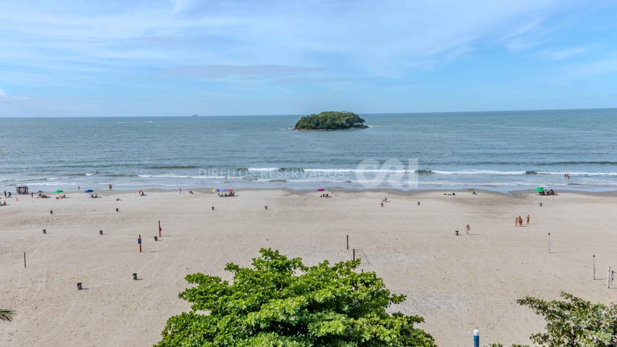 Apartamento com 3 suítes no Edifício Comendador Pietro Zanella Centro Balneário Camboriú