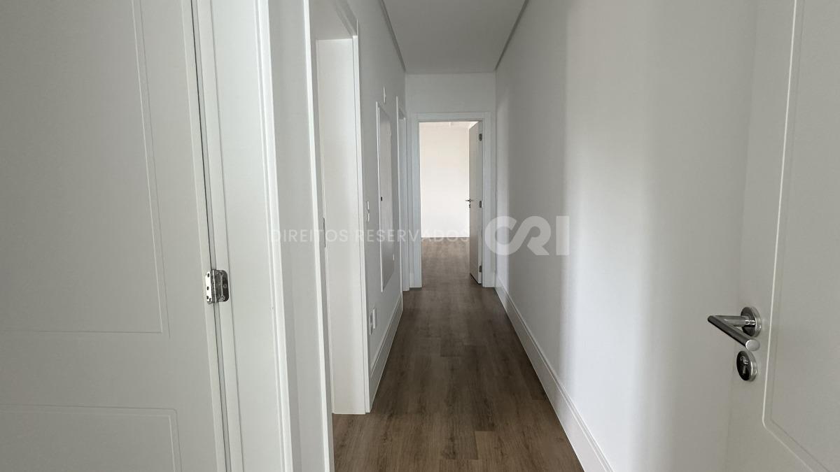 Apartamento com 4 suítes no Edifício La Dolce Vita no Centro em Itapema