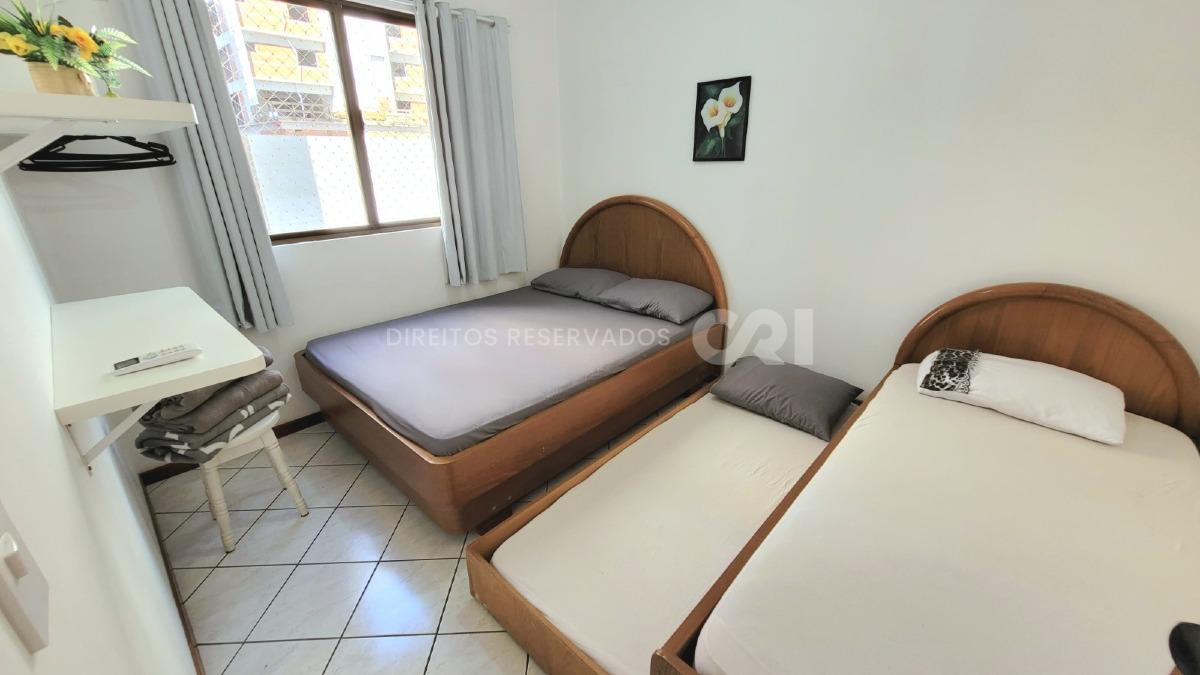 Apartamento com 3 dormitórios sendo 1 suíte Cidade Campos Novos na Meia Praia, Itapema