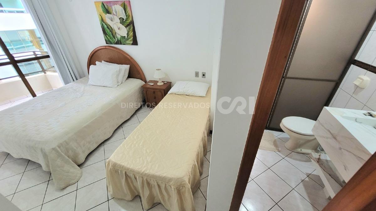 Apartamento com 3 dormitórios sendo 1 suíte Cidade Campos Novos na Meia Praia, Itapema
