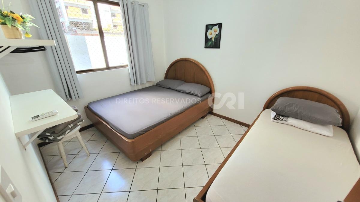Apartamento com 3 dormitórios sendo 1 suíte Cidade Campos Novos na Meia Praia, Itapema