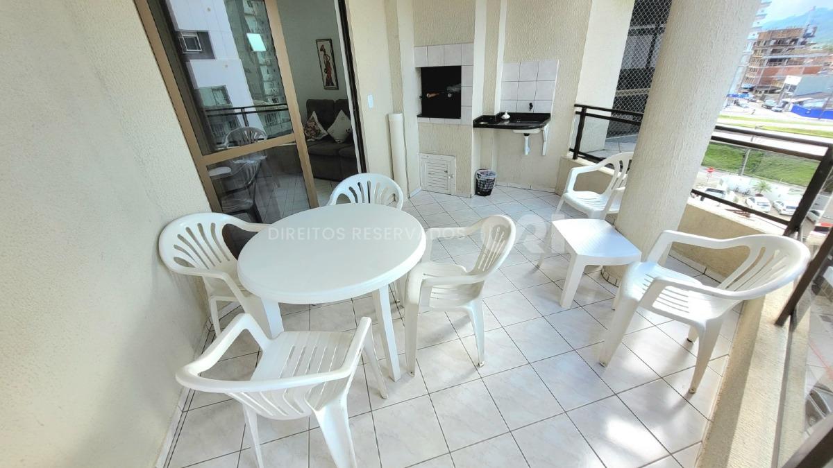 Apartamento com 3 dormitórios sendo 1 suíte Cidade Campos Novos na Meia Praia, Itapema