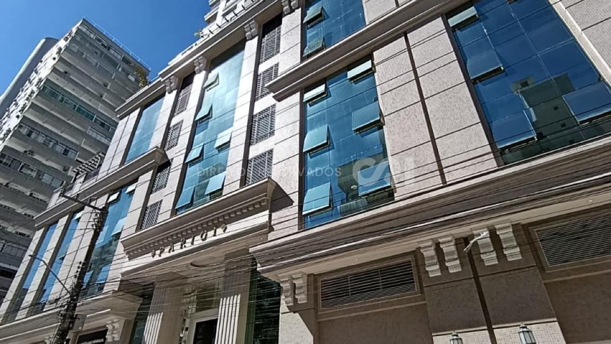 Apartamento com 4 Suítes no Parigi Residenza no Centro de Balneário Camboriú