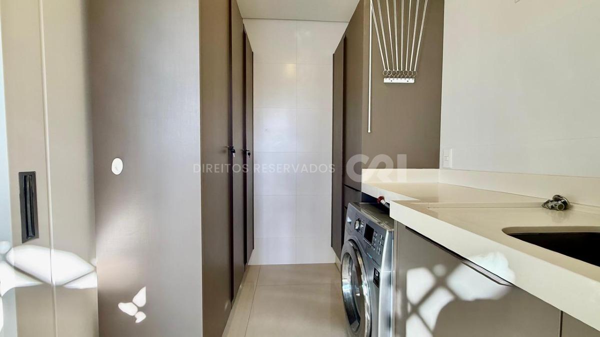 Apartamento com 4 Suítes no Parigi Residenza no Centro de Balneário Camboriú
