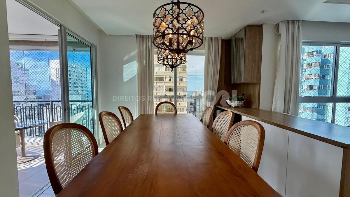 Apartamento com 4 Suítes no Parigi Residenza no Centro de Balneário Camboriú