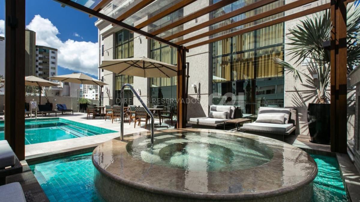 Apartamento com 4 Suítes no Parigi Residenza no Centro de Balneário Camboriú