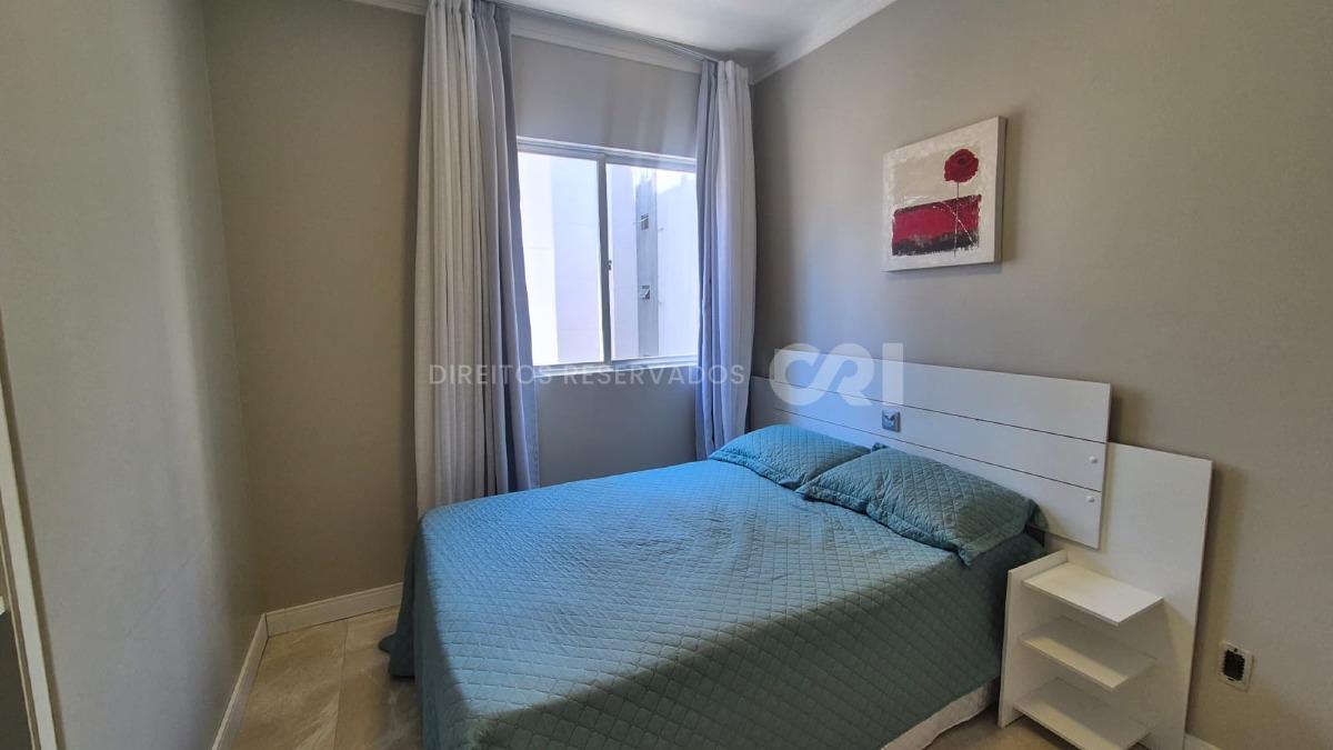 Apartamento com 3 dormitórios sendo 1 Suíte  Mobiliado no Edifício Gênova no Centro de Balneário Camboriú