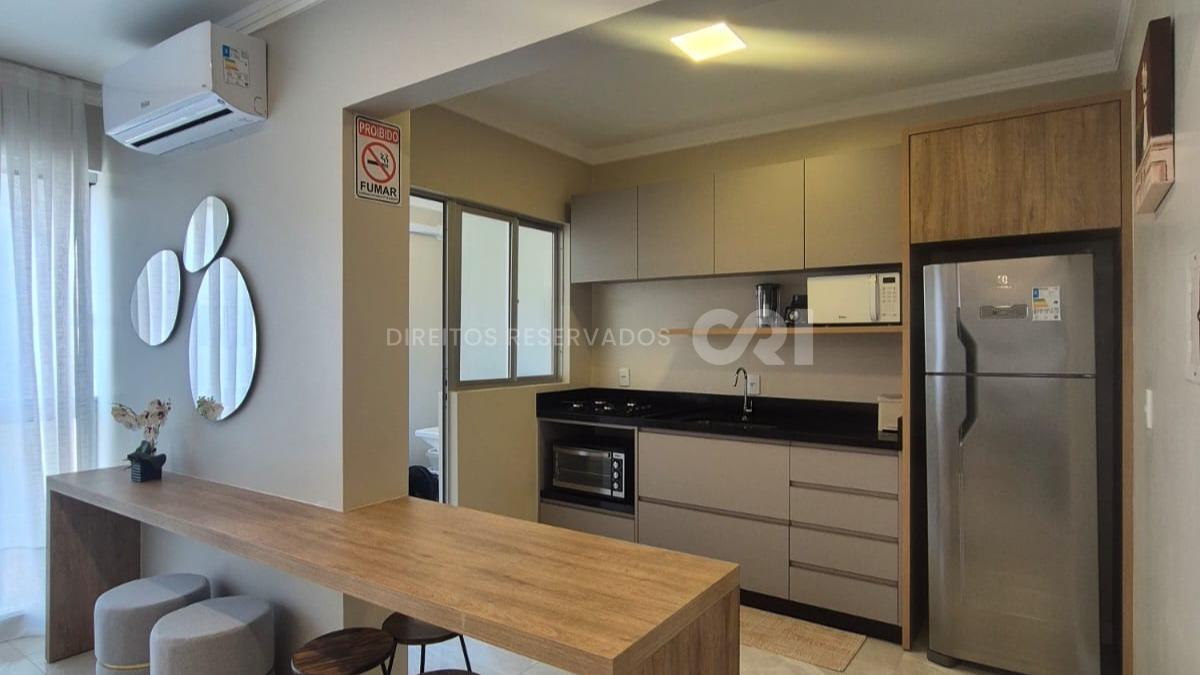 Apartamento com 3 dormitórios sendo 1 Suíte  Mobiliado no Edifício Gênova no Centro de Balneário Camboriú