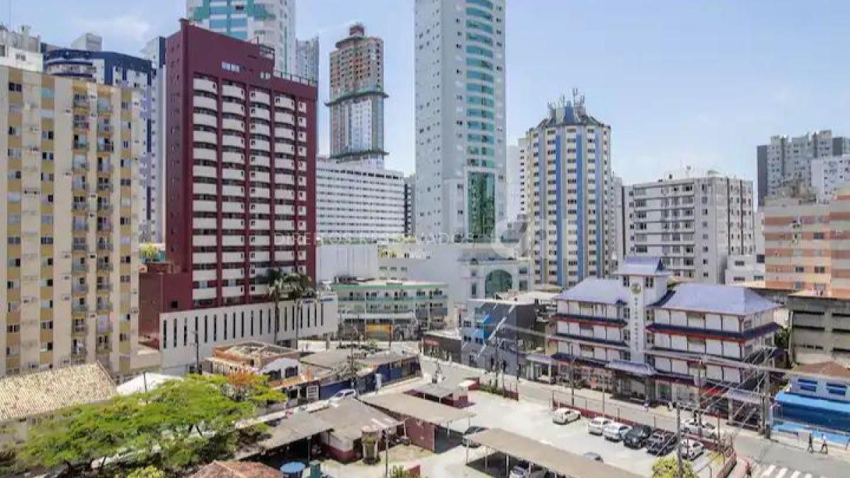 Cobertura duplex no Residencial Costa Bella com 4 dormitórios no Centro Balneário Camboriú