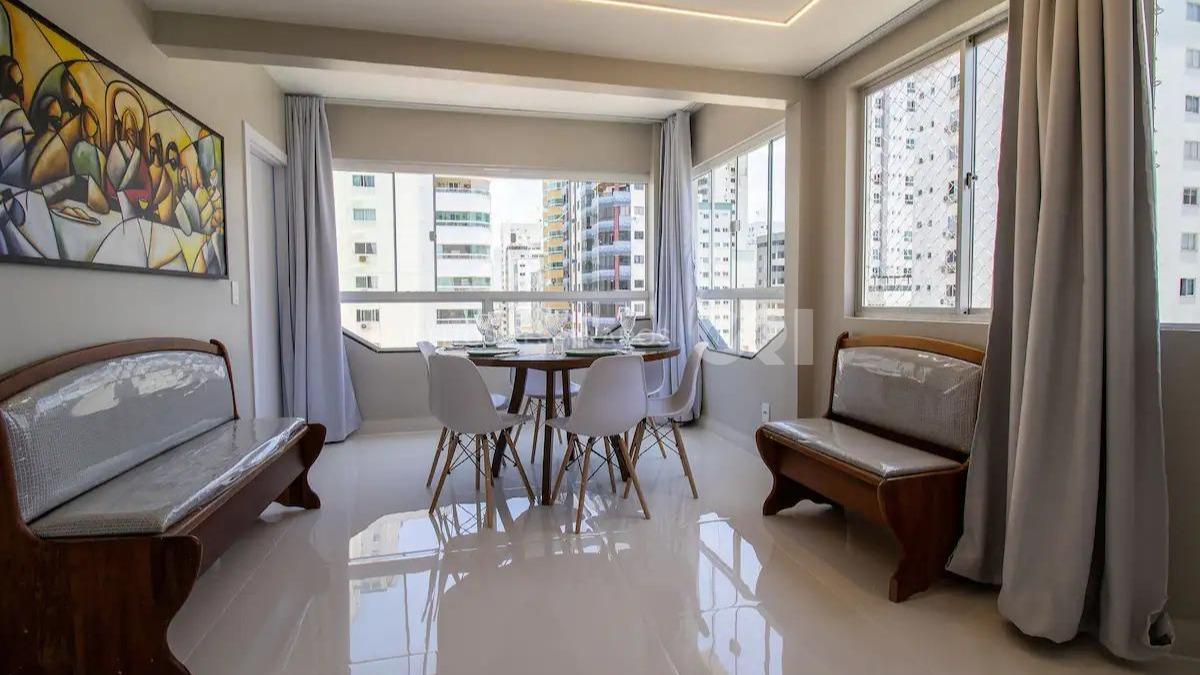 Cobertura duplex no Residencial Costa Bella com 4 dormitórios no Centro Balneário Camboriú