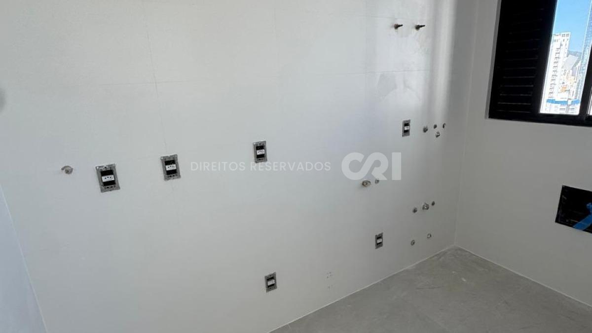 Apartamento com 3 suítes no Paesaggio Residencial Centro Balneário Camboriú