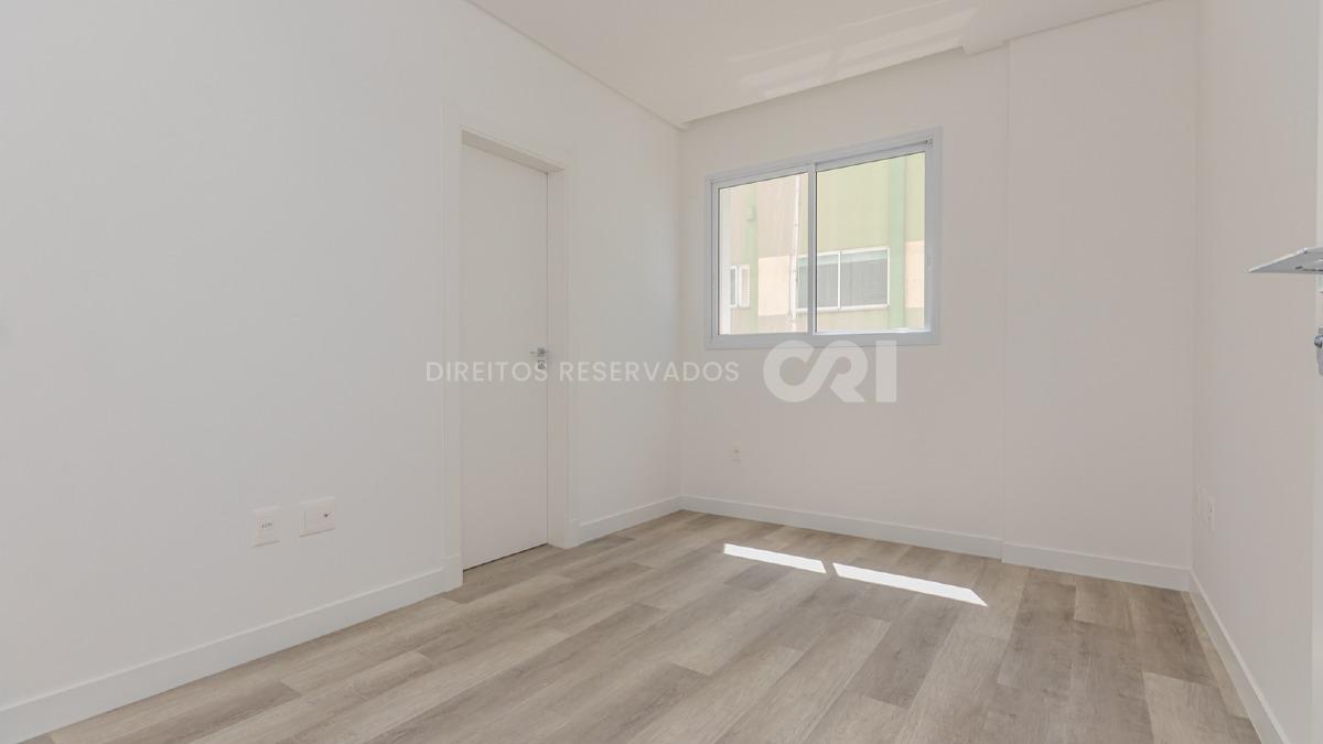 Apartamento 153m² com 4 Suítes no Zaha Building na Meia Praia em Itapema