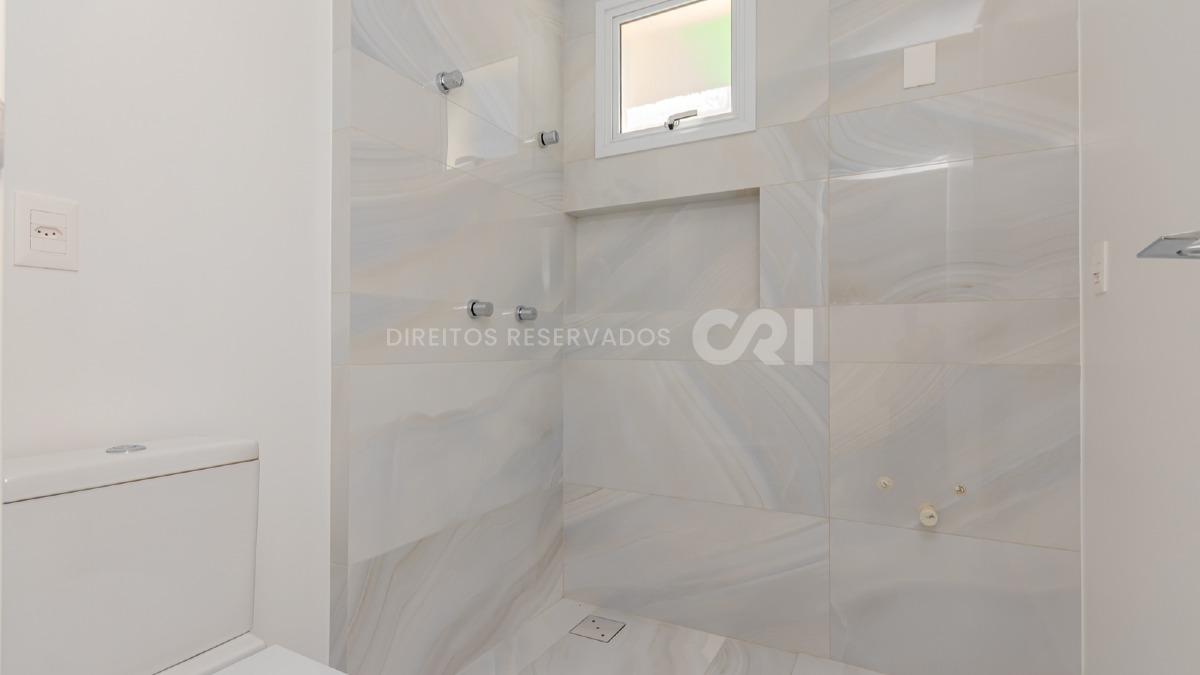 Apartamento com 4 Suítes no Zaha Building na Meia Praia, Itapema