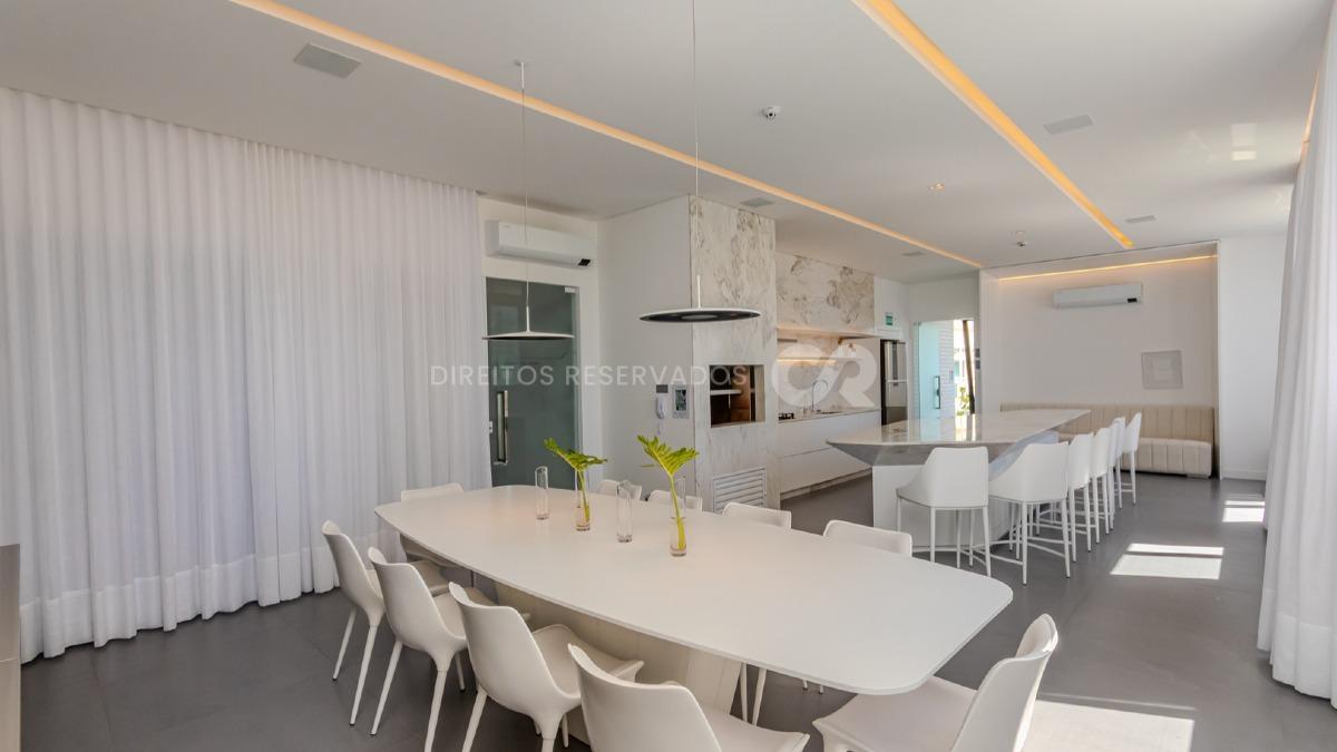 Apartamento com 4 Suítes no Zaha Building na Meia Praia, Itapema