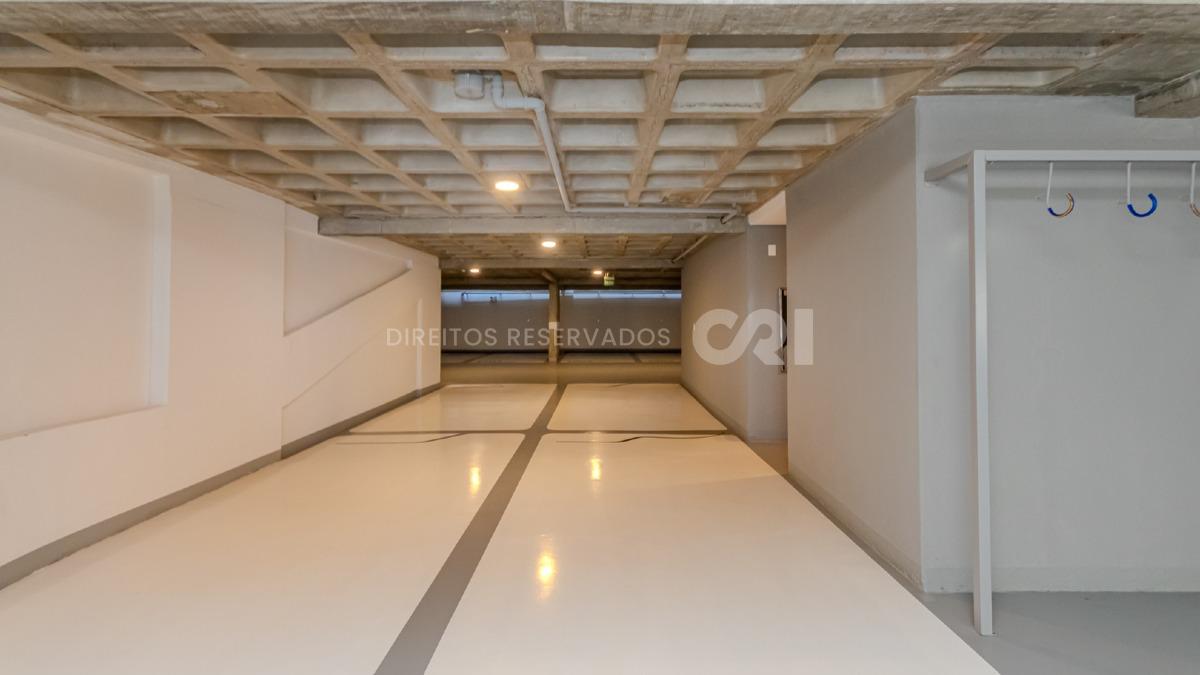 Apartamento com 4 Suítes no Zaha Building na Meia Praia, Itapema