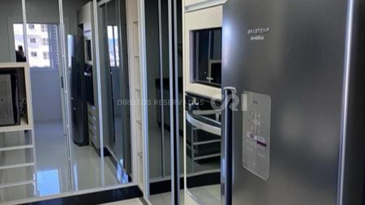 Apartamento com 4 suítes no Edifício Villa Castelli no Centro de Balneário Camboriú