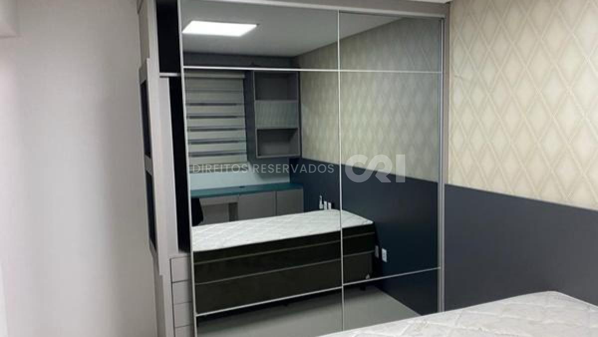 Apartamento com 4 suítes no Edifício Villa Castelli no Centro de Balneário Camboriú