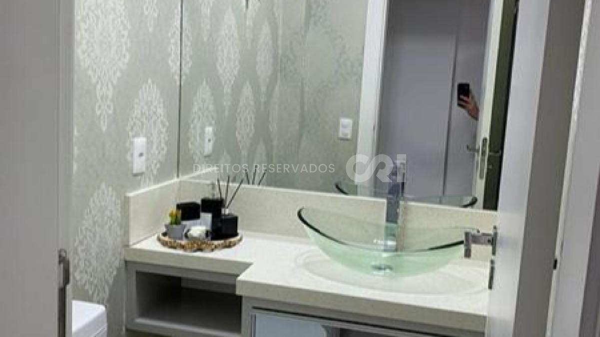 Apartamento com 4 suítes no Edifício Villa Castelli no Centro de Balneário Camboriú