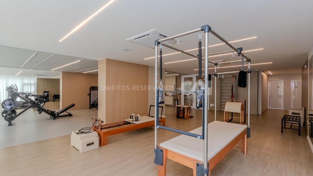 Apartamento com 3 suítes no Horizon Residence no Centro de Balneário Camboriú