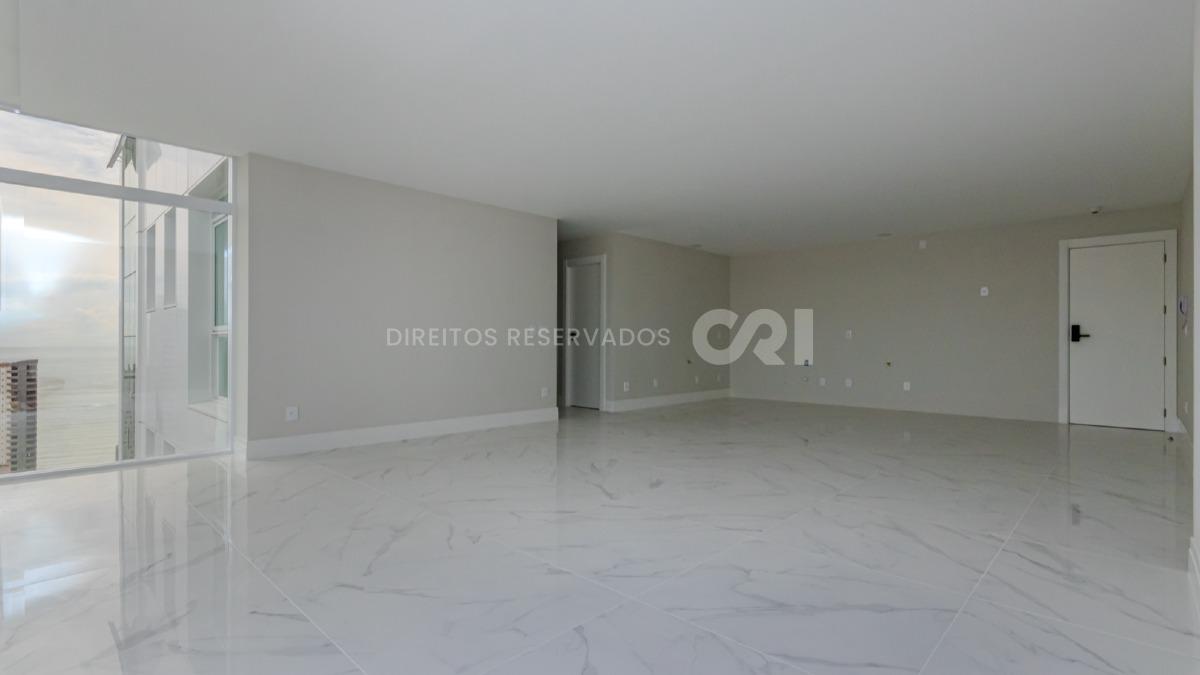 Apartamento com 3 suítes no Horizon Residence no Centro de Balneário Camboriú