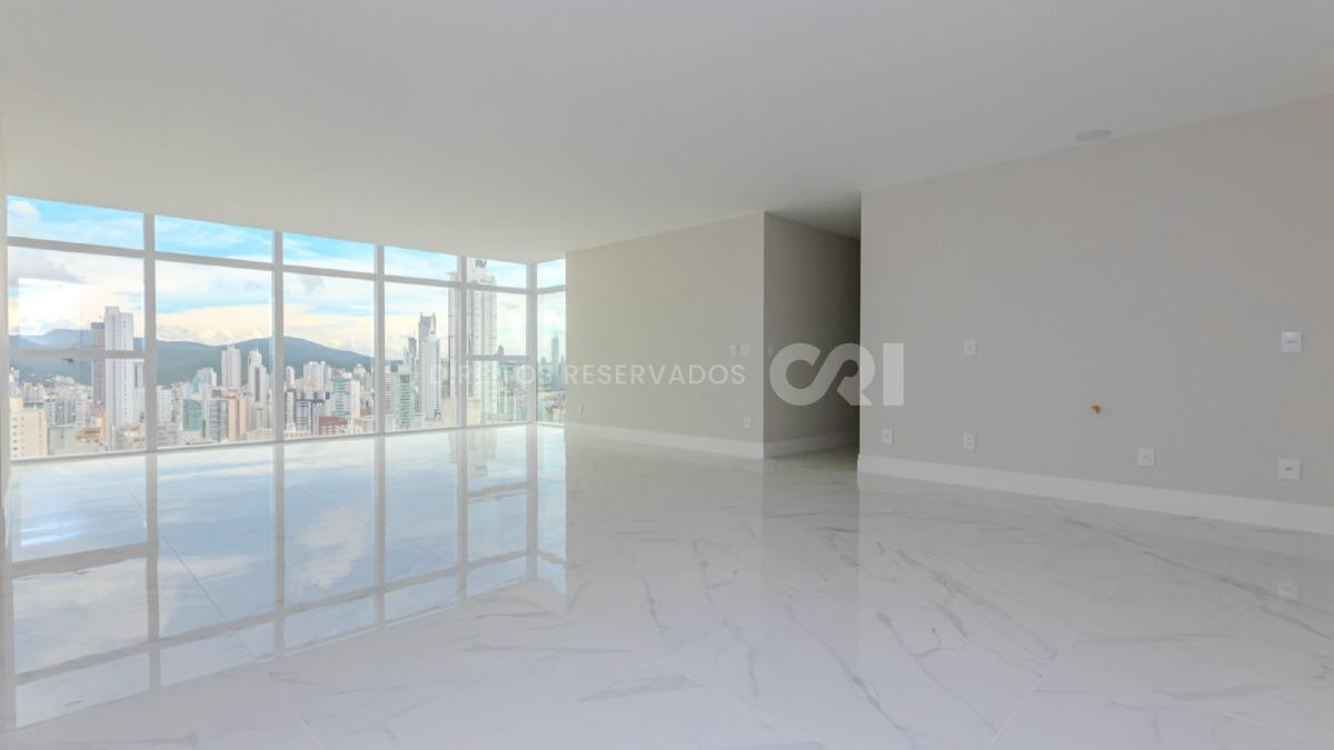 Apartamento com 3 suítes no Horizon Residence no Centro de Balneário Camboriú